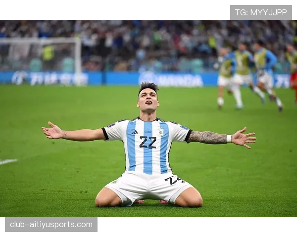 劳塔罗世界杯表现低迷：战术适配与竞技状态的双重困境